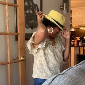 Meet your Posher, Robin